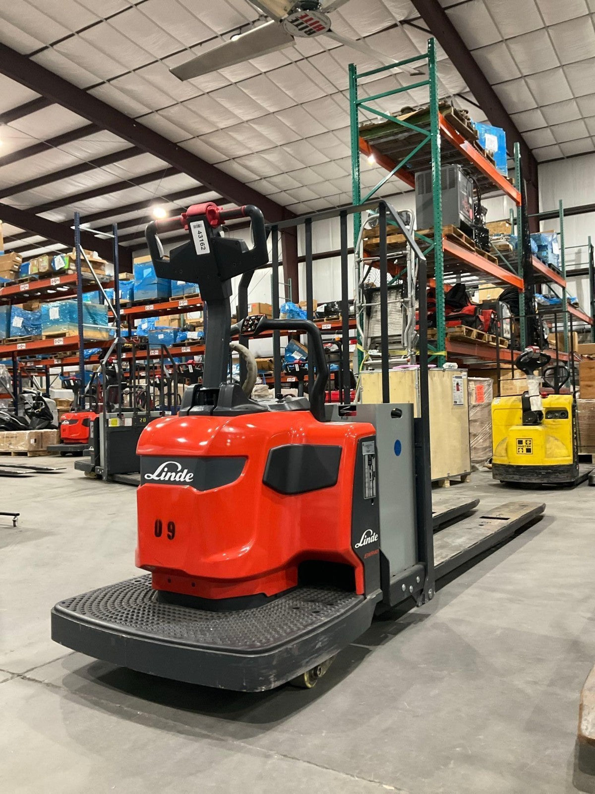 2024 Linde Electric Pallet Jack Model EWR40, 8,000 lb Cap.