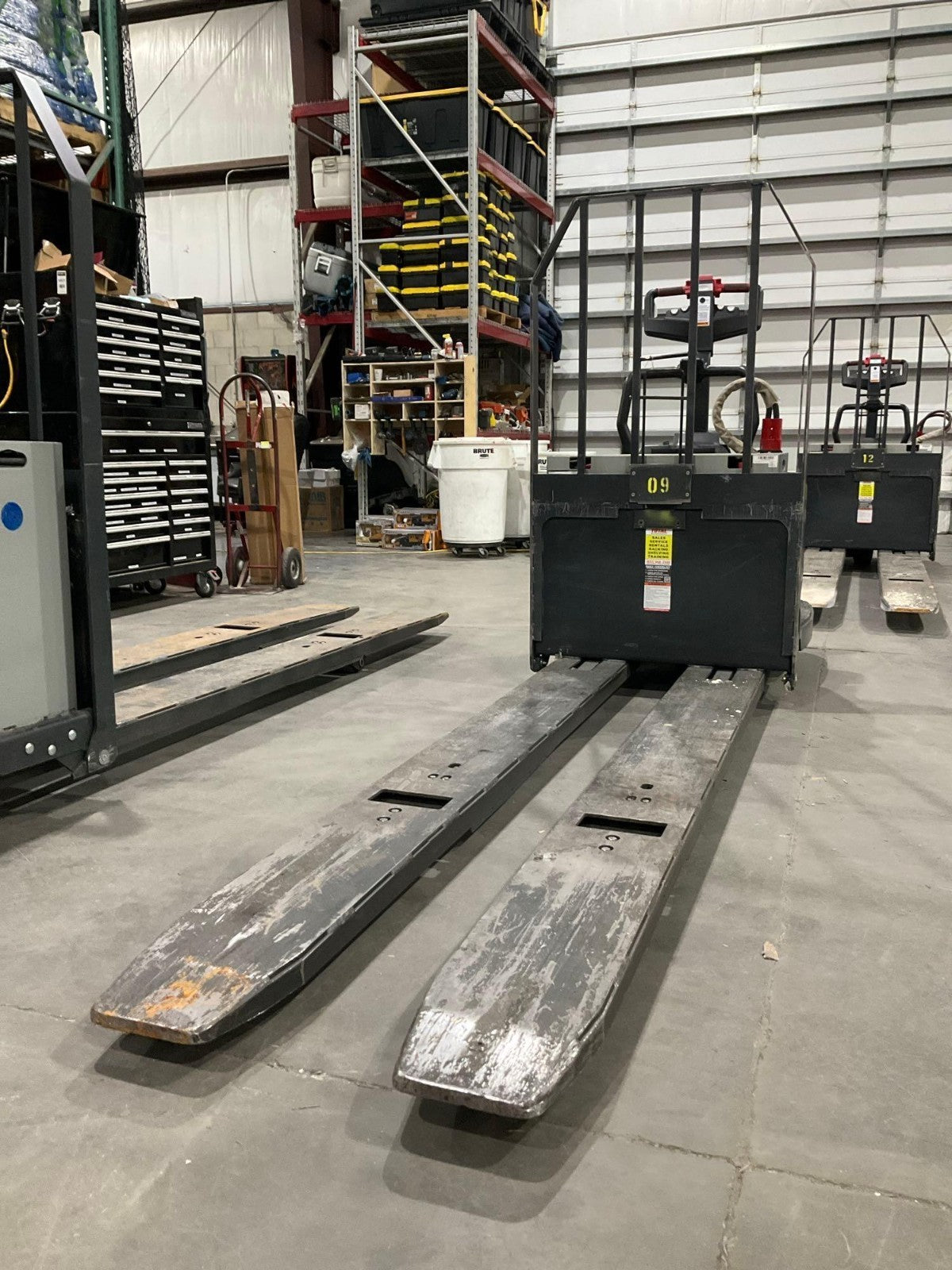2024 Linde Electric Pallet Jack Model EWR40, 8,000 lb Cap.