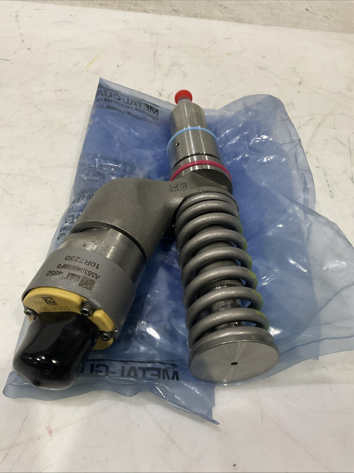 CAT - CATERPILLAR   10R-7230  REMAN  FUEL  INJECTOR   J5A7