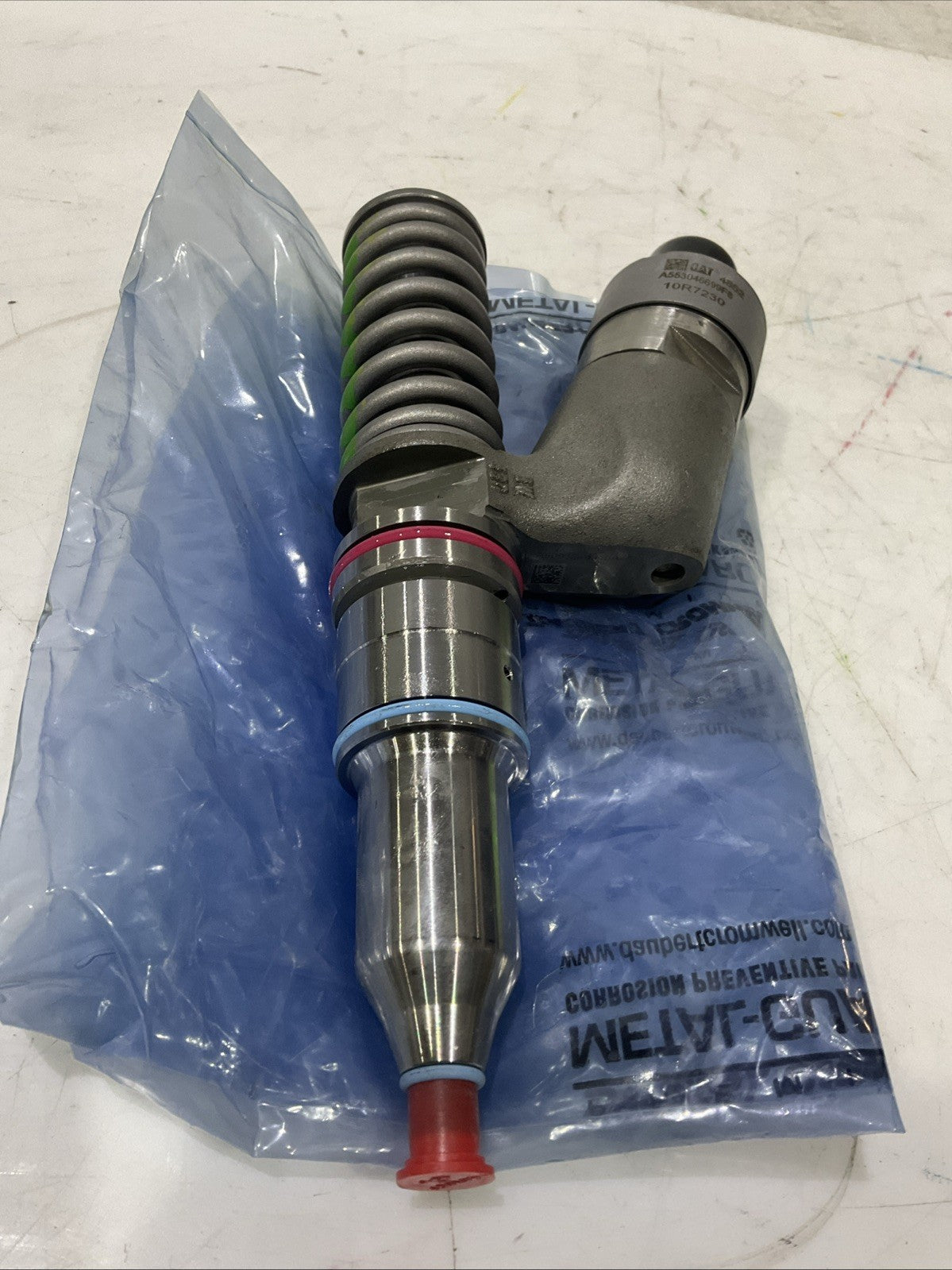 CAT - CATERPILLAR   10R-7230  REMAN  FUEL  INJECTOR   J5A7