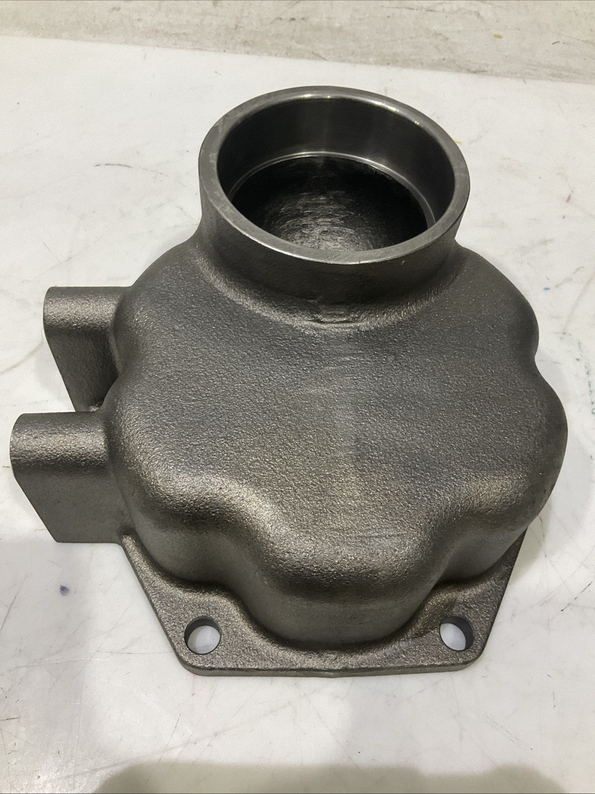 CAT  285-9361  ENGINE OIL COOLER  INLET BONNET  J5A7