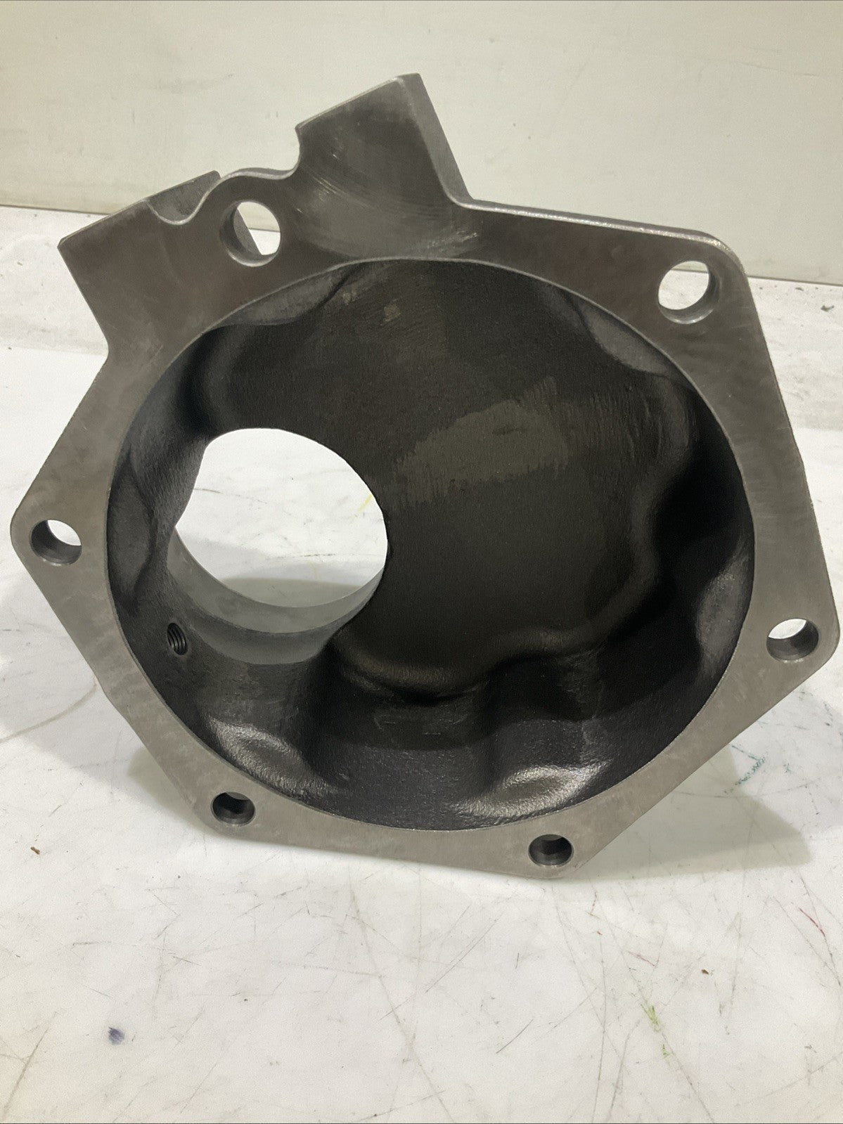 CAT  285-9361  ENGINE OIL COOLER  INLET BONNET  J5A7