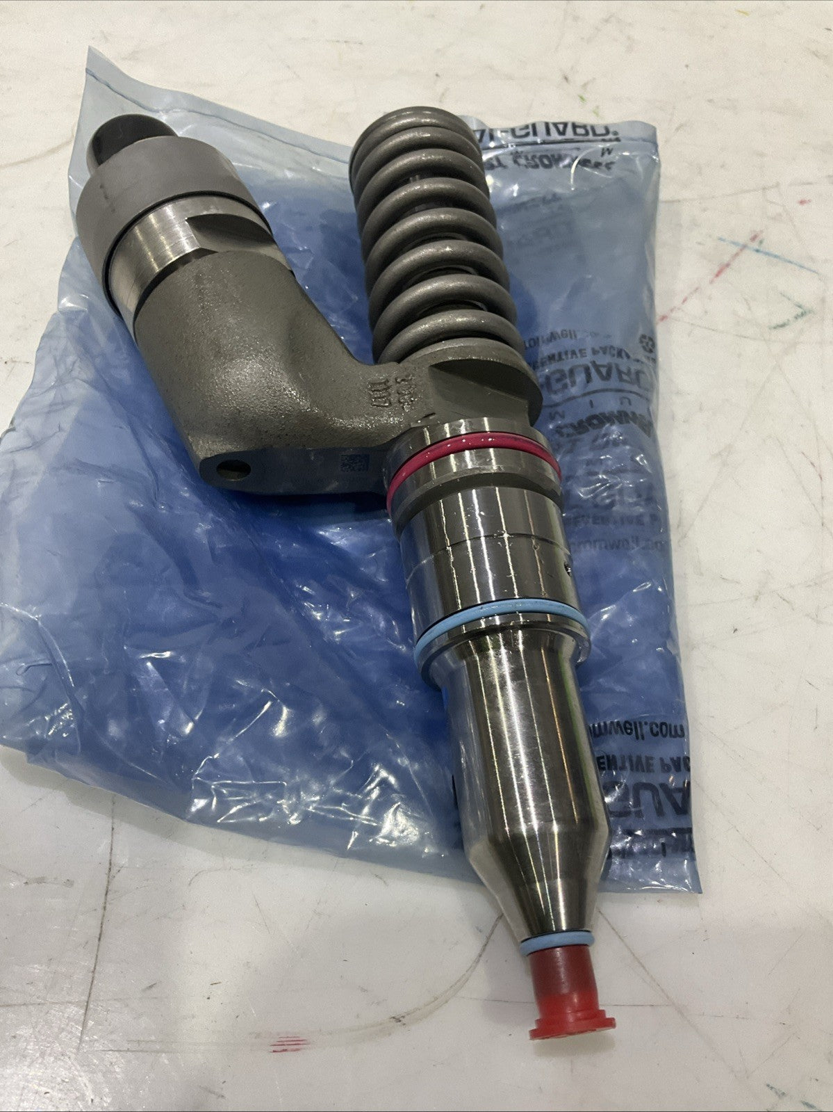 CAT - CATERPILLAR   10R-7230  REMAN  FUEL  INJECTOR   J5A7