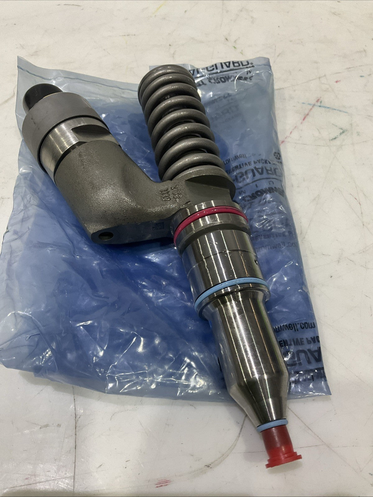 CAT - CATERPILLAR   10R-7230  REMAN  FUEL  INJECTOR   J5A7