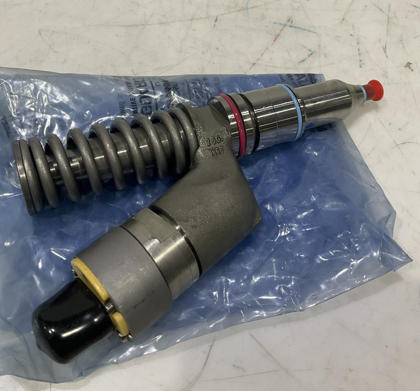 CAT - CATERPILLAR   10R-7230  REMAN  FUEL  INJECTOR   J5A7