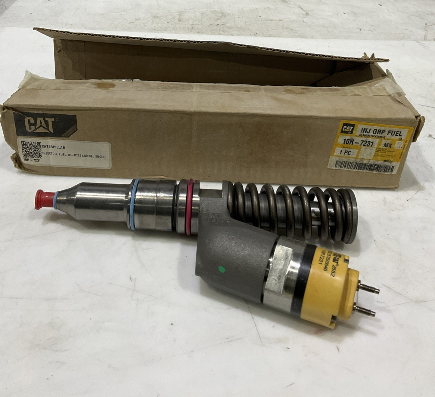 CAT-CATERPILLAR   10R-7231  REMAN  FUEL  NOZZEL  AND  INJECTORS  J5A7