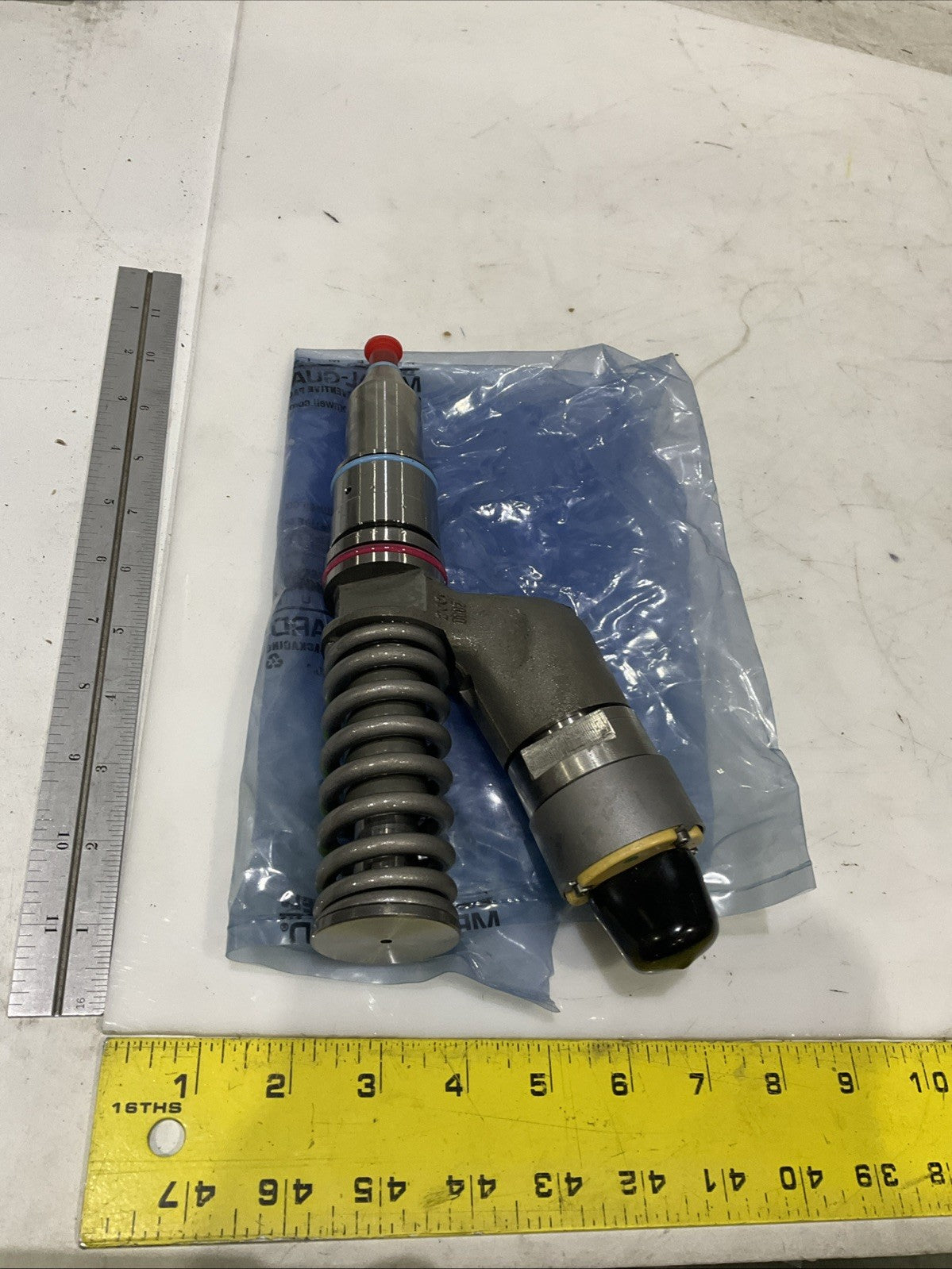 CAT - CATERPILLAR   10R-7230  REMAN  FUEL  INJECTOR   J5A7