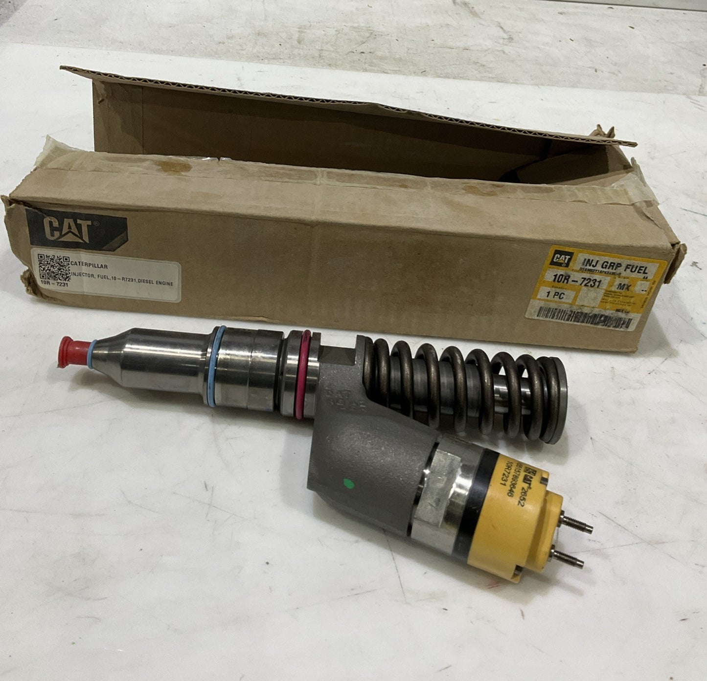 CAT-CATERPILLAR   10R-7231  REMAN  FUEL  NOZZEL  AND  INJECTORS  J5A7