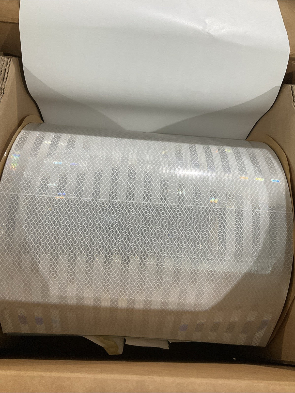 3M  3930   WHITE  FILM REFLECTIVE  TYPE    323.8MM X 137.1M  12.75IN X 150YD