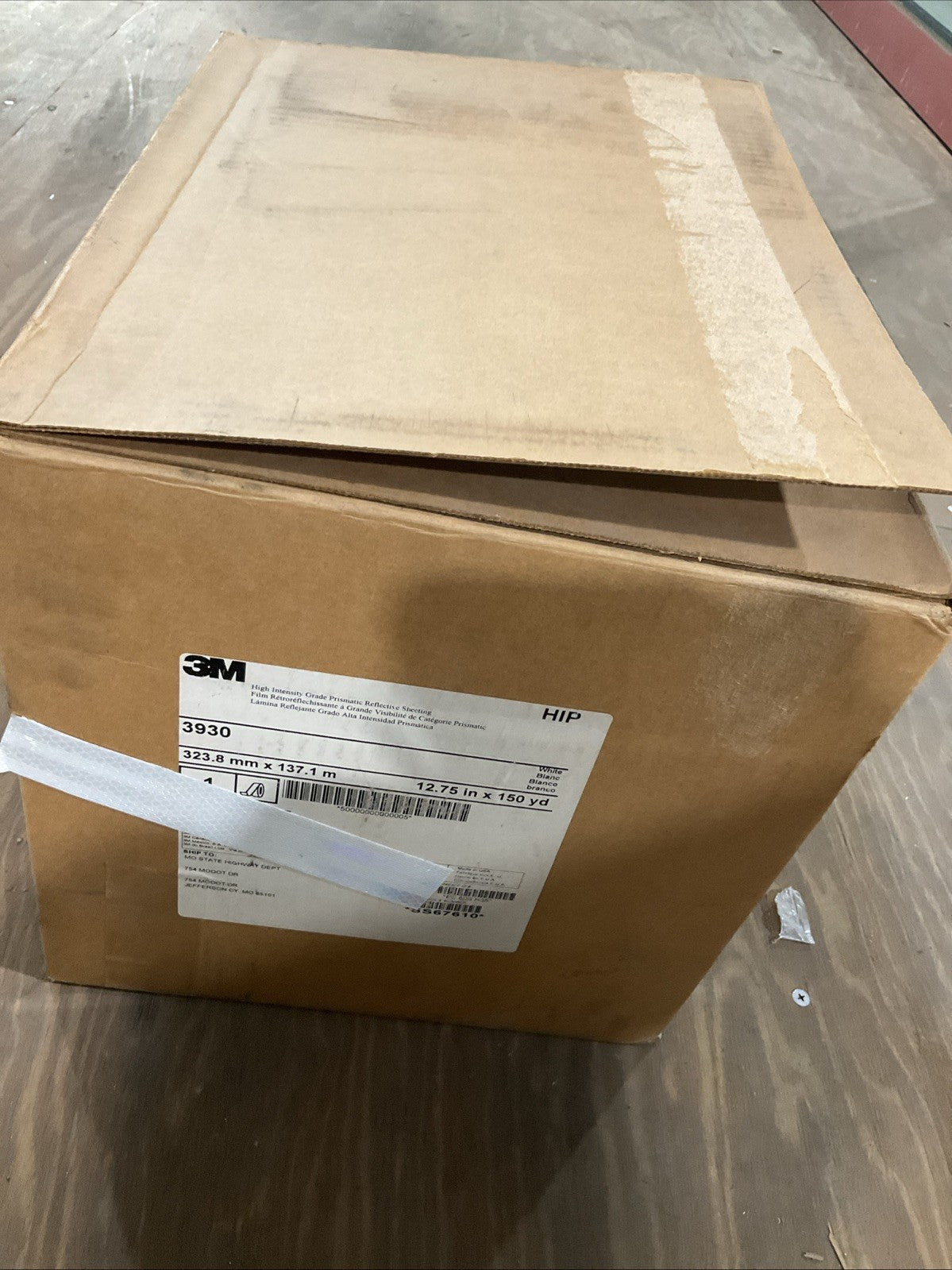 3M  3930   WHITE  FILM REFLECTIVE  TYPE    323.8MM X 137.1M  12.75IN X 150YD
