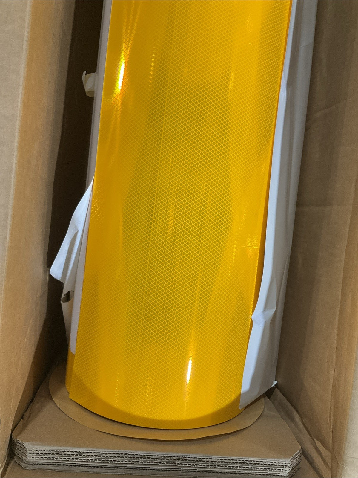 3M   3981   914.4MM X 91.4M  YELLOW FILM REFLECTIVE  TYPE  36IN  100YD