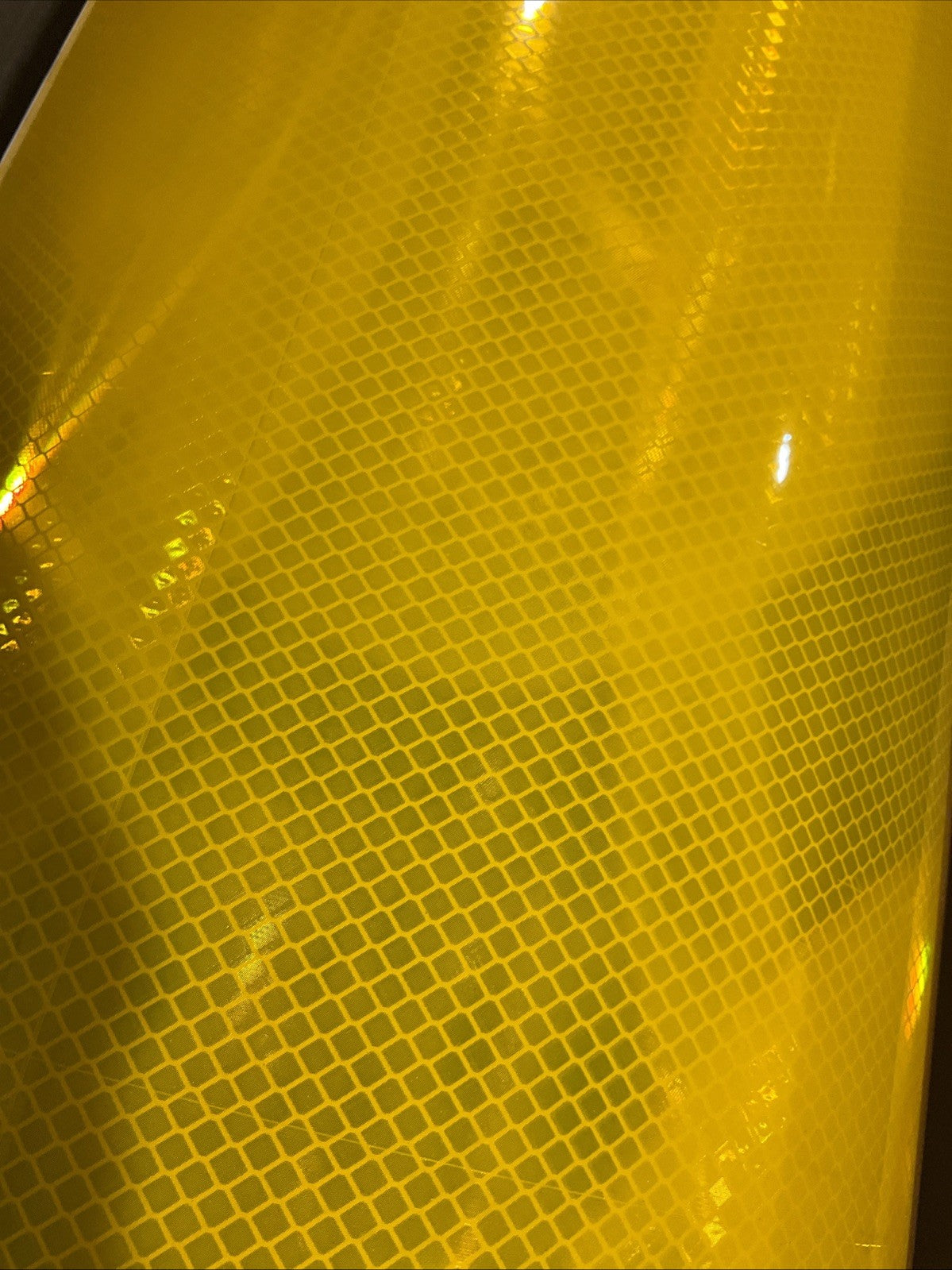 3M   3981   914.4MM X 91.4M  YELLOW FILM REFLECTIVE  TYPE  36IN  100YD