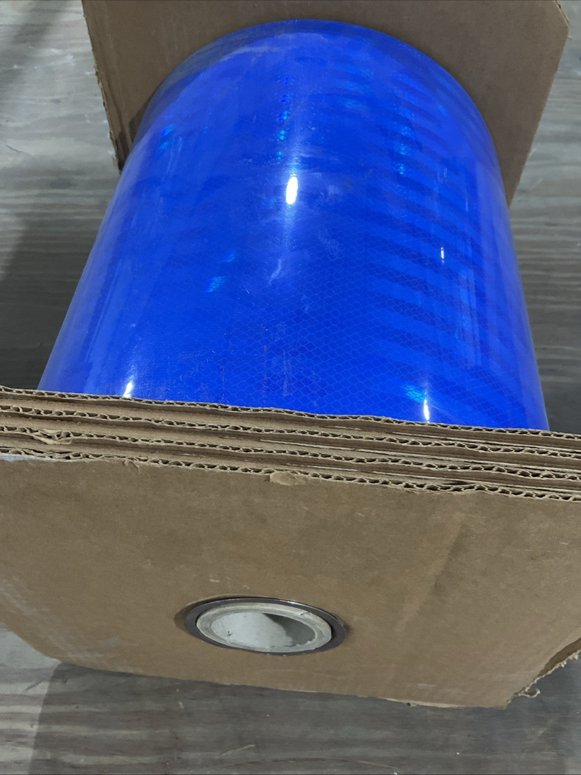 3M  3935 BLUE  FILM  REFLECTIVE TYPE  323.8MM X 137.1M  12.75IN X 130YD