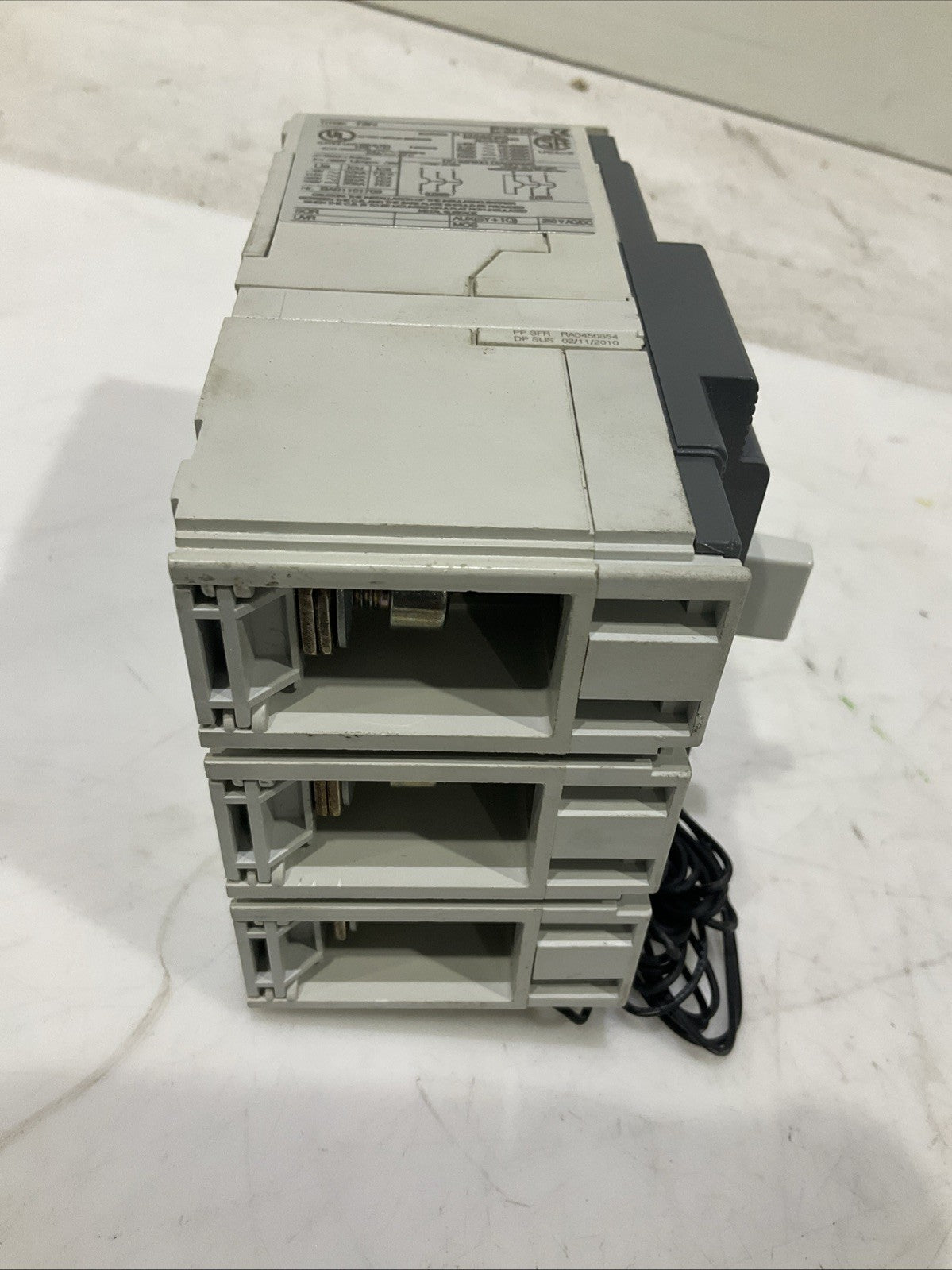 ABB SACE TMAX T3N CIRCUIT BREAKER  150A 3 POLE AUX SWITCH T3N150 U3S