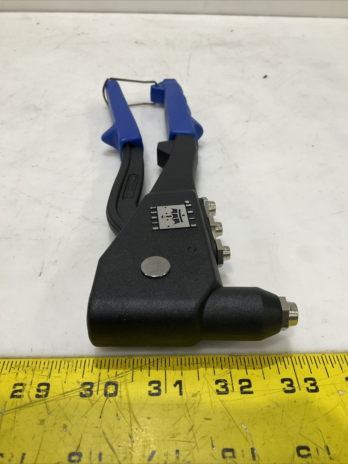 RIVET KING RK-20 RIVET GUN 3/16 IN MAX 1/4 IN NUT HAND 2 IN 1 COMB RIVET NUT T2M