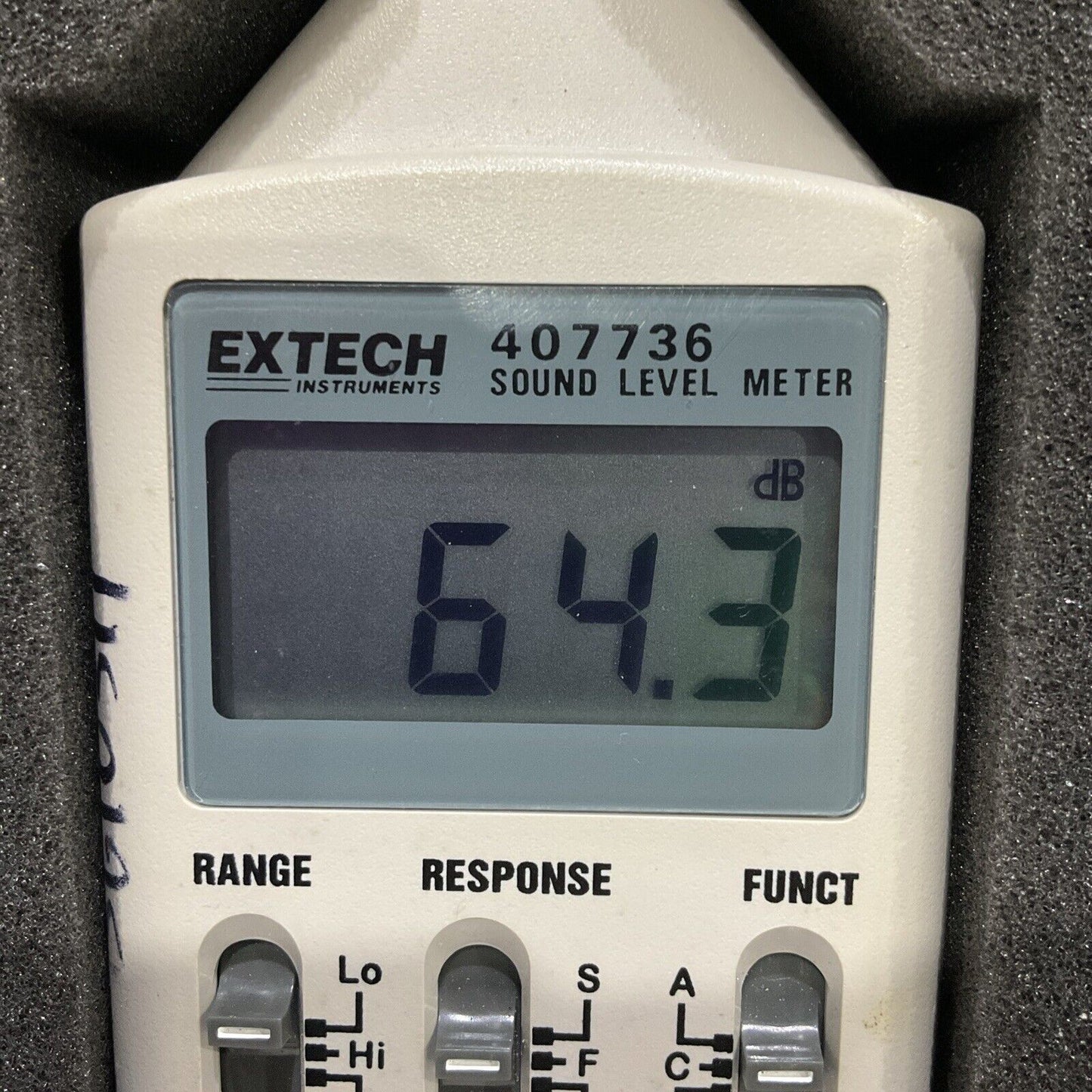 EXTECH 407736 SOUND LEVEL METER 006P 9V 001005901 P7P