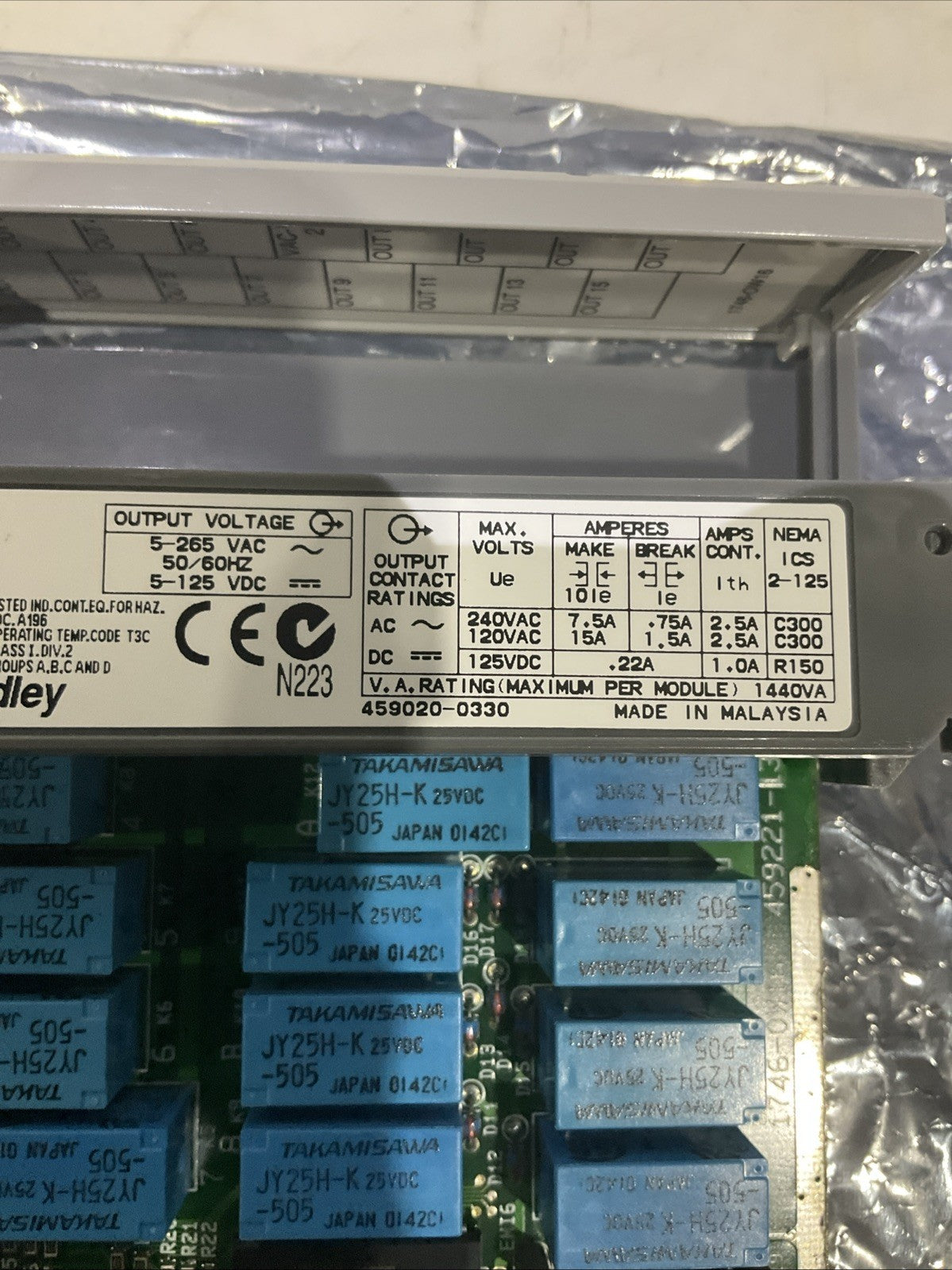 A-B -CAT   1746-OW16    SLC500  SER-C   I/0  OUTPUT MODULE  B9S