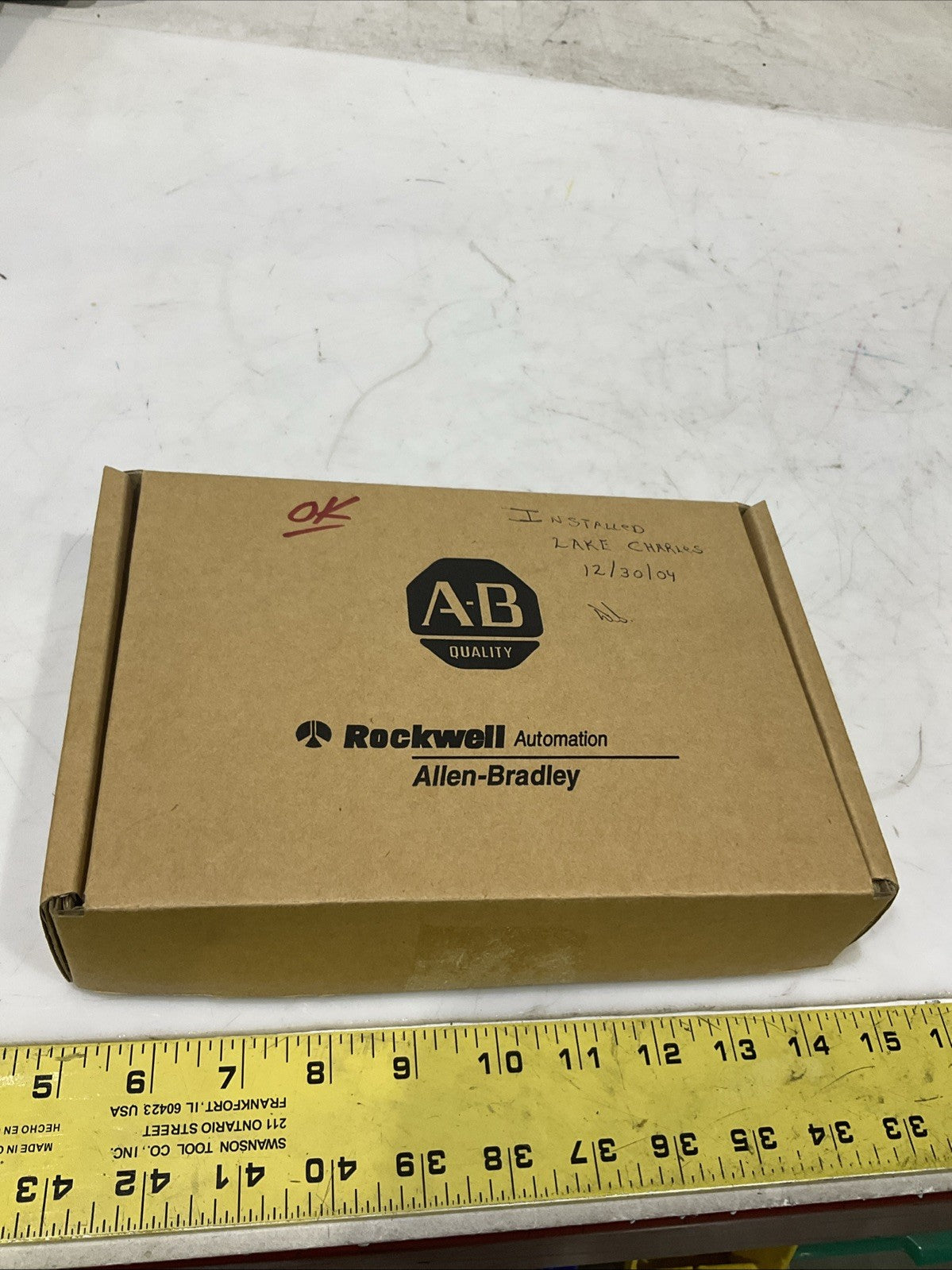 A-B -CAT   1746-OW16    SLC500  SER-C   I/0  OUTPUT MODULE  B9S