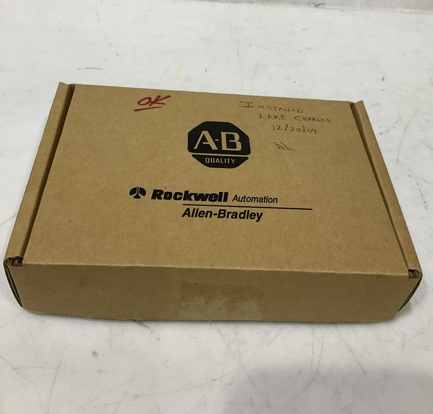 A-B -CAT   1746-OW16    SLC500  SER-C   I/0  OUTPUT MODULE  B9S
