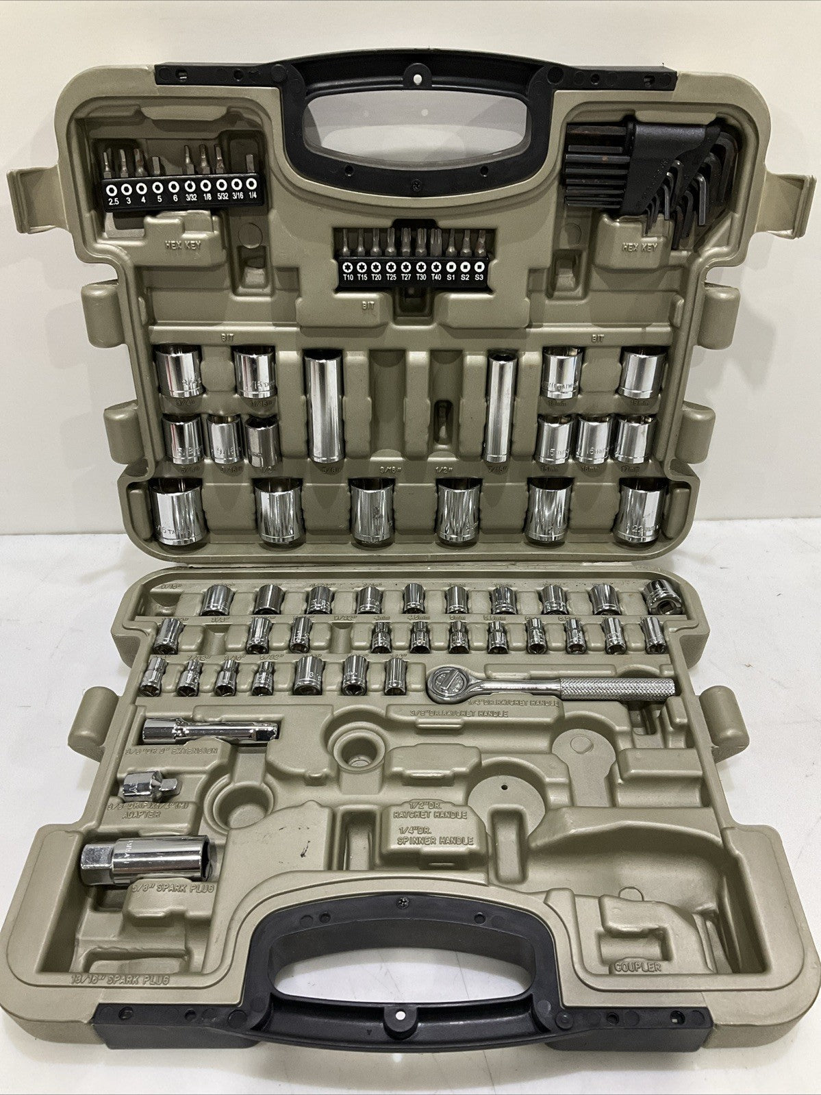 DR SOCKET JZ0028TA SET 1/4 IN, 3/8 IN, AND 1/2 IN 116 PIECE  - INCOMPLETE SET