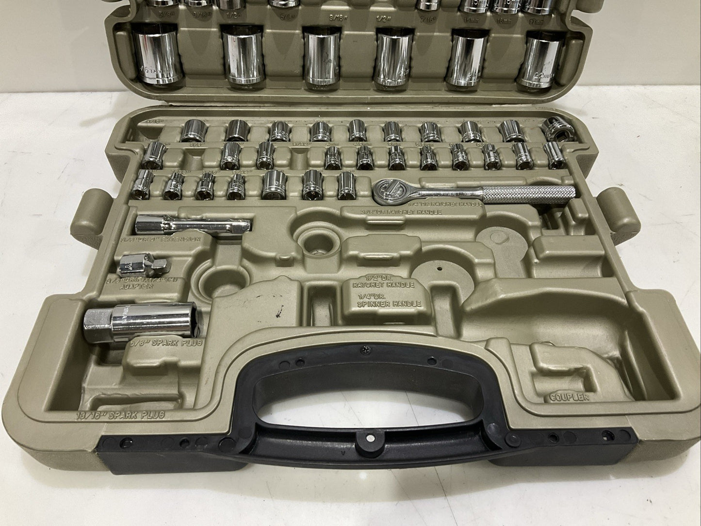 DR SOCKET JZ0028TA SET 1/4 IN, 3/8 IN, AND 1/2 IN 116 PIECE  - INCOMPLETE SET