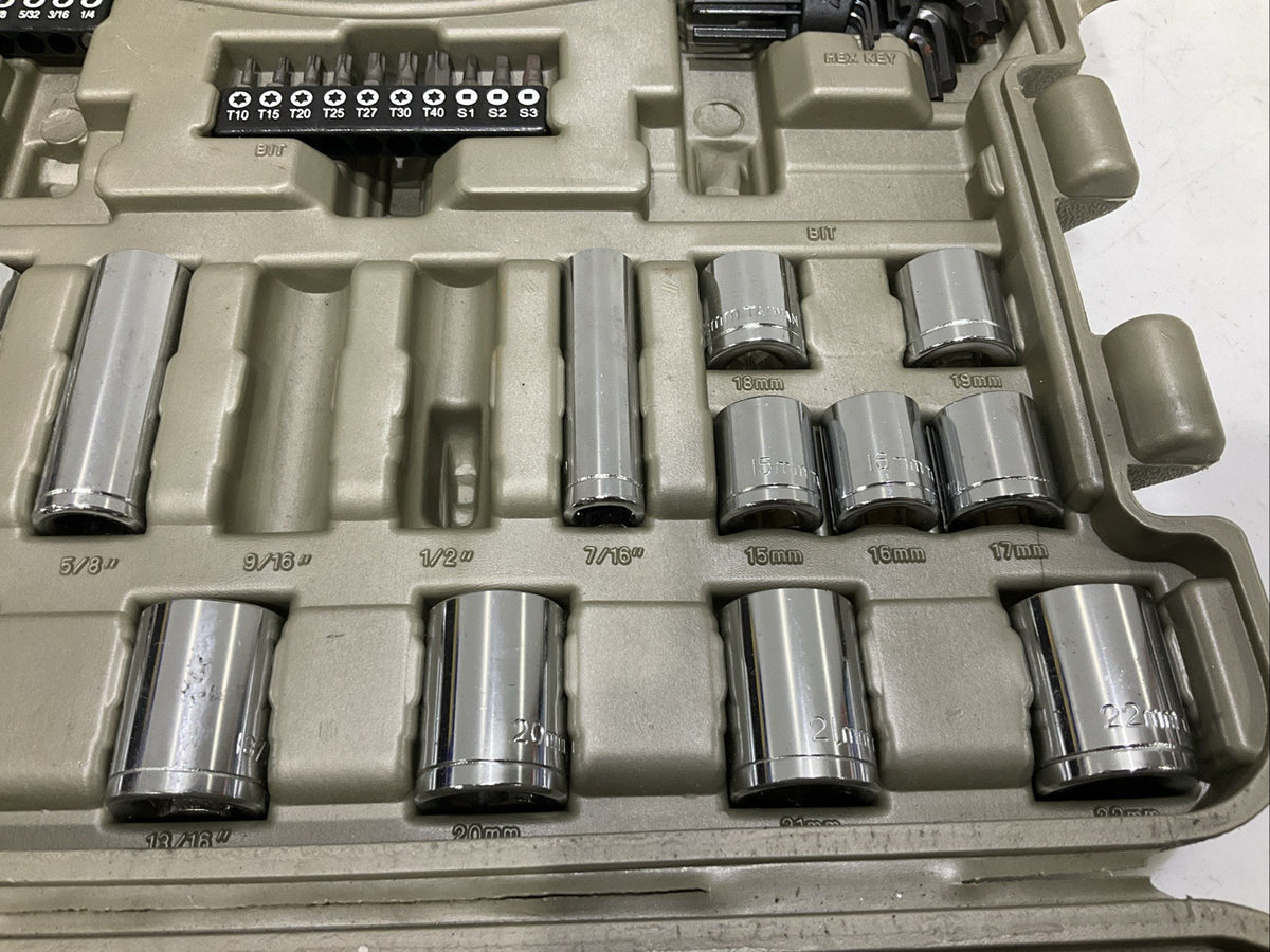 DR SOCKET JZ0028TA SET 1/4 IN, 3/8 IN, AND 1/2 IN 116 PIECE  - INCOMPLETE SET