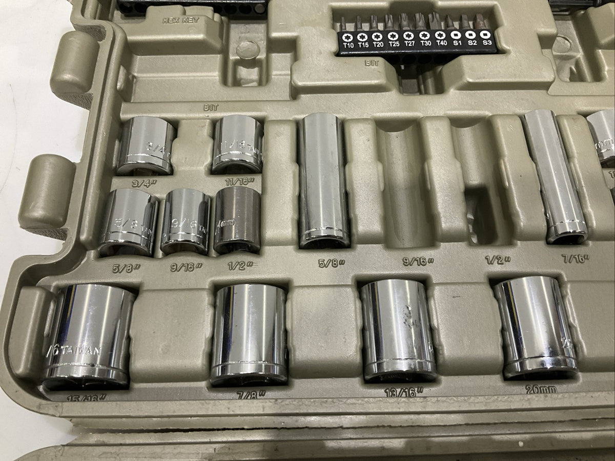 DR SOCKET JZ0028TA SET 1/4 IN, 3/8 IN, AND 1/2 IN 116 PIECE  - INCOMPLETE SET