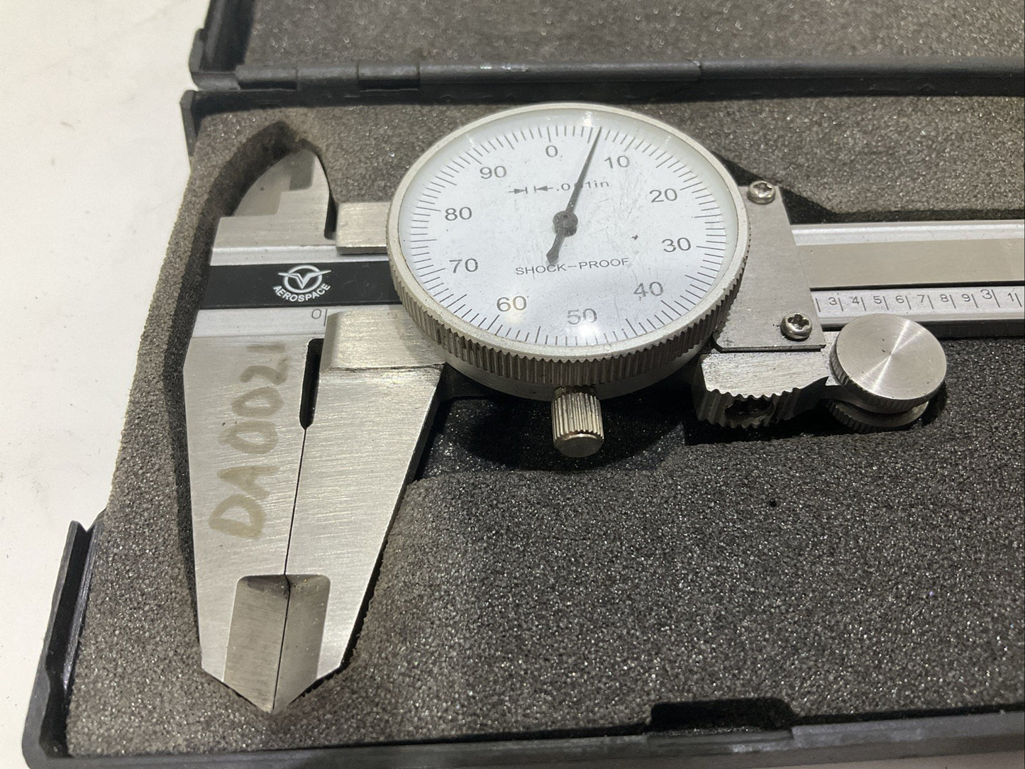 AEROSPACE SHOCKPROOF SLIDE DIAL CALIPER 6 -.001 MACHINIST PRECISION TOOL T2M