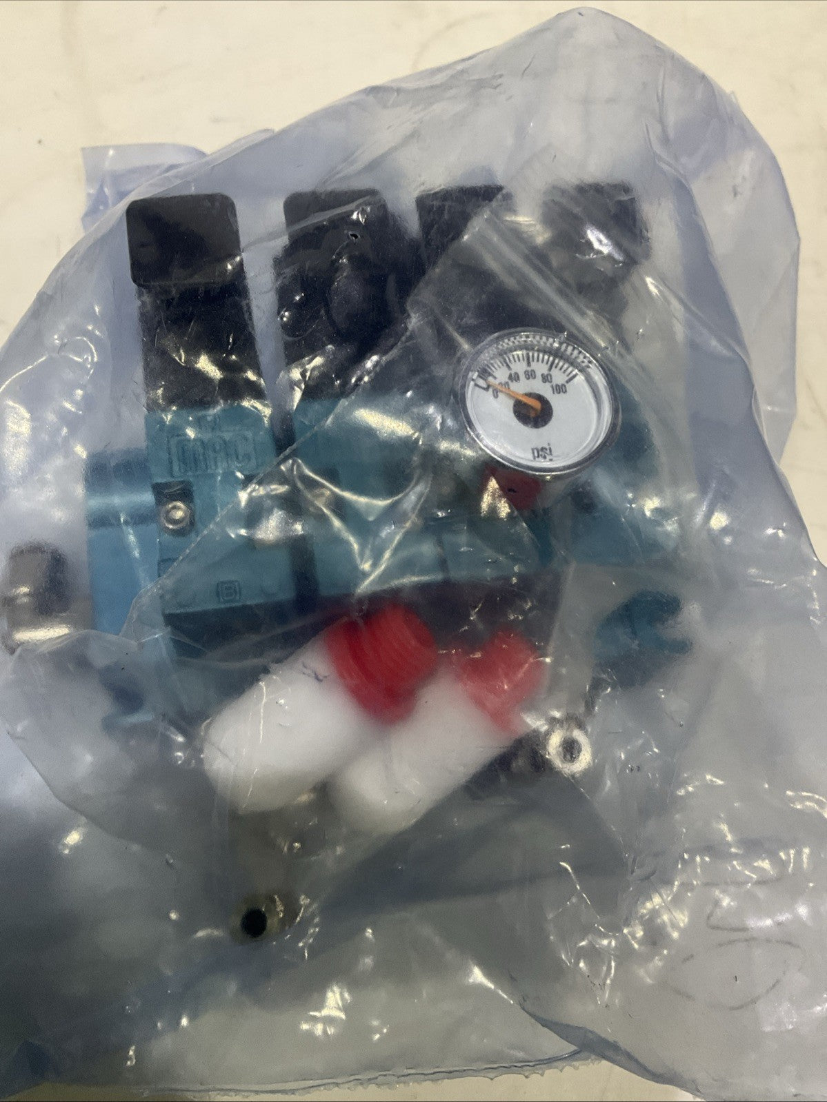 MAC  45A-LAC-DDAJ-1KG   4WAYS  2POSITION PNEUMATIC POPPET  SOLENOID  VALVE 24VDC