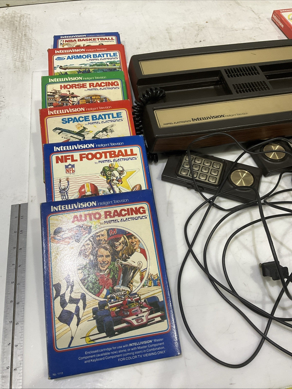 INTELLIVISION   2609  MATTEL  ELECTRONIC GAME  VIDEO  CONSOLA  WITH 12  GAMES