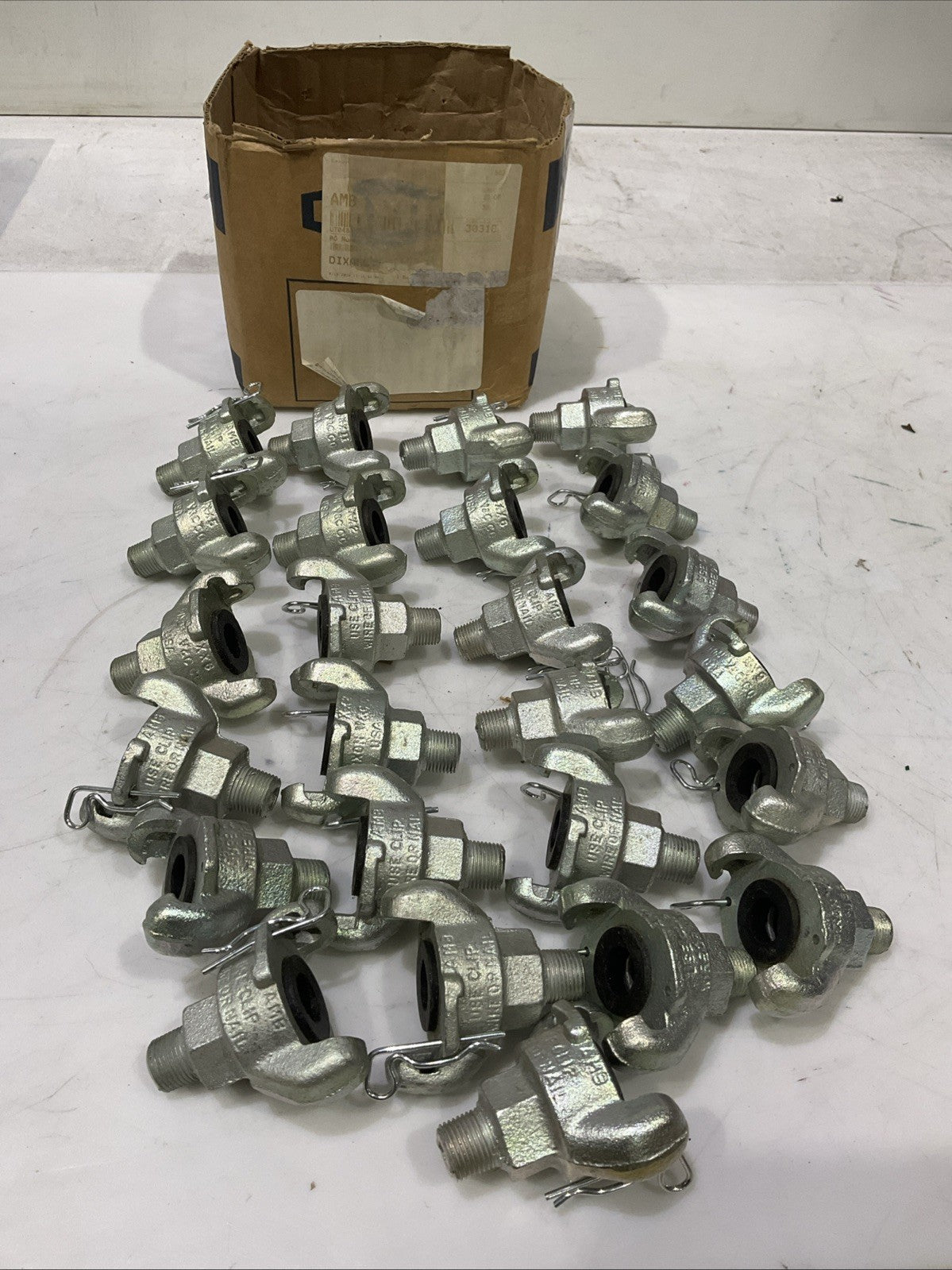DIXON   AMB  AIR KING  RIGHT  CONNECTION  LOT  OF   25