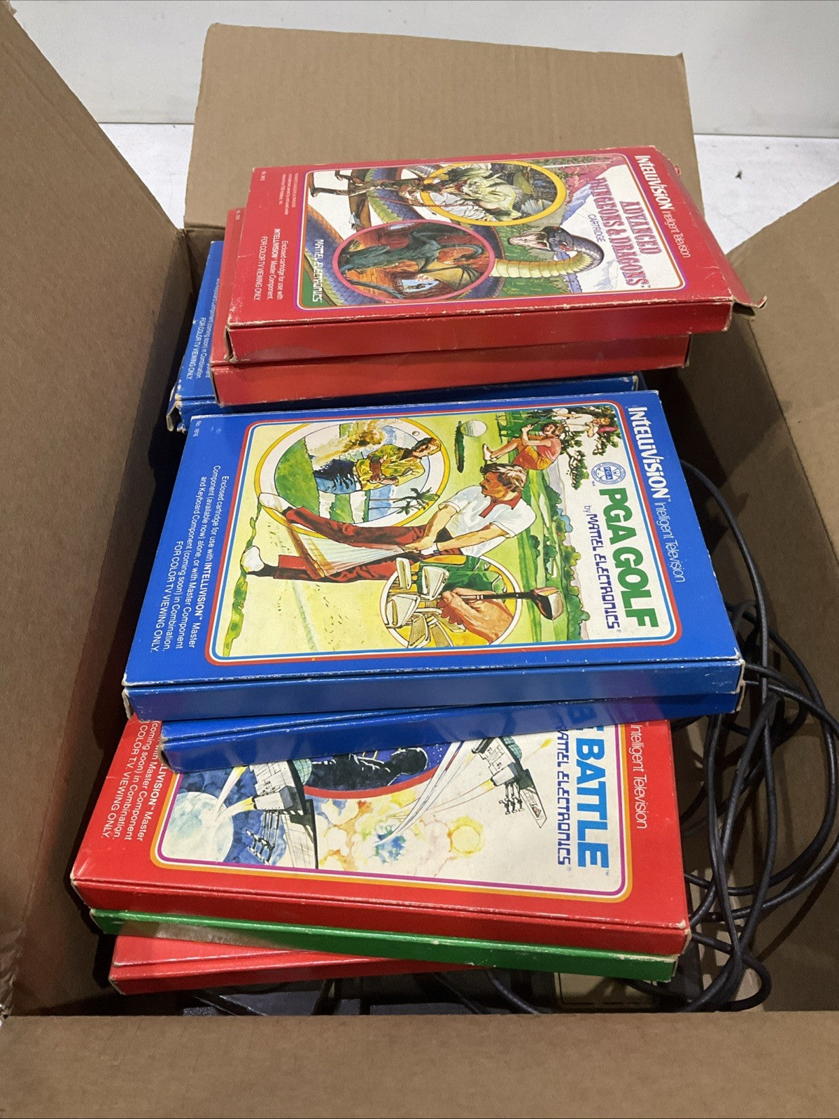 INTELLIVISION   2609  MATTEL  ELECTRONIC GAME  VIDEO  CONSOLA  WITH 12  GAMES