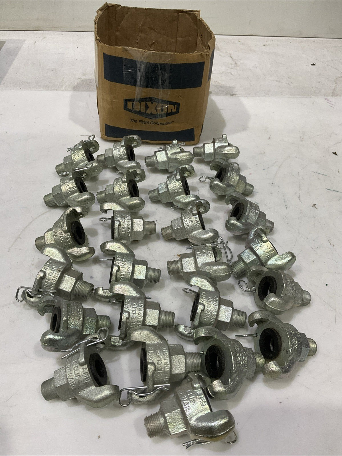 DIXON   AMB  AIR KING  RIGHT  CONNECTION  LOT  OF   25