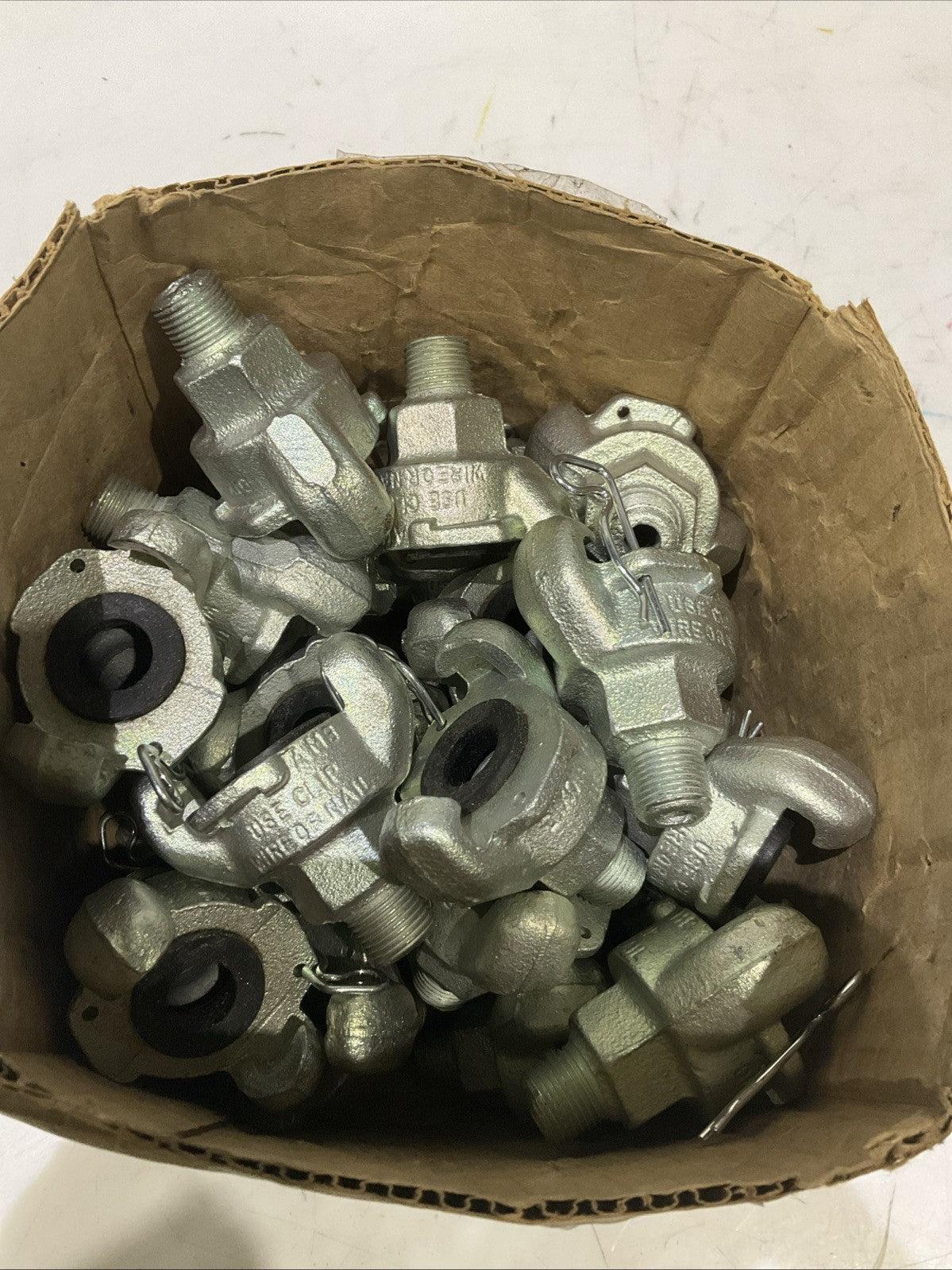 DIXON   AMB  AIR KING  RIGHT  CONNECTION  LOT  OF   25