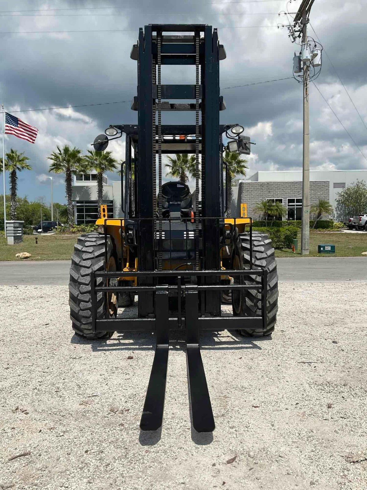 2018' JCB 930, 6,000# Rough Terrain Forklift, Diesel, 3 Stage Mast