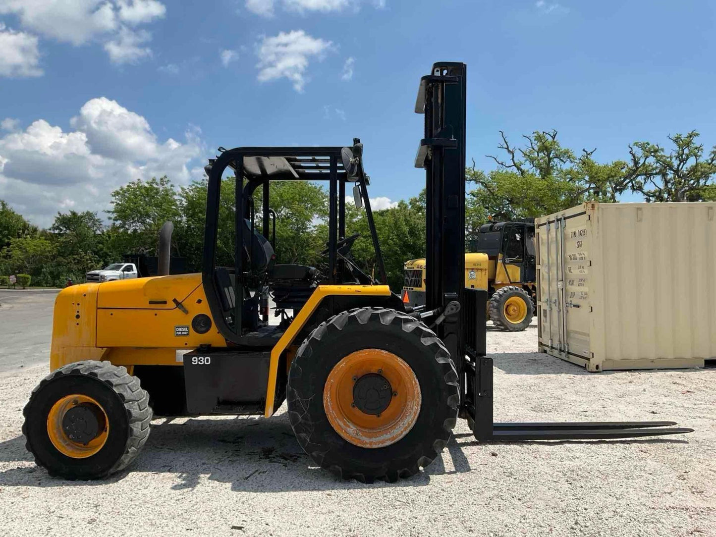 2018' JCB 930, 6,000# Rough Terrain Forklift, Diesel, 3 Stage Mast