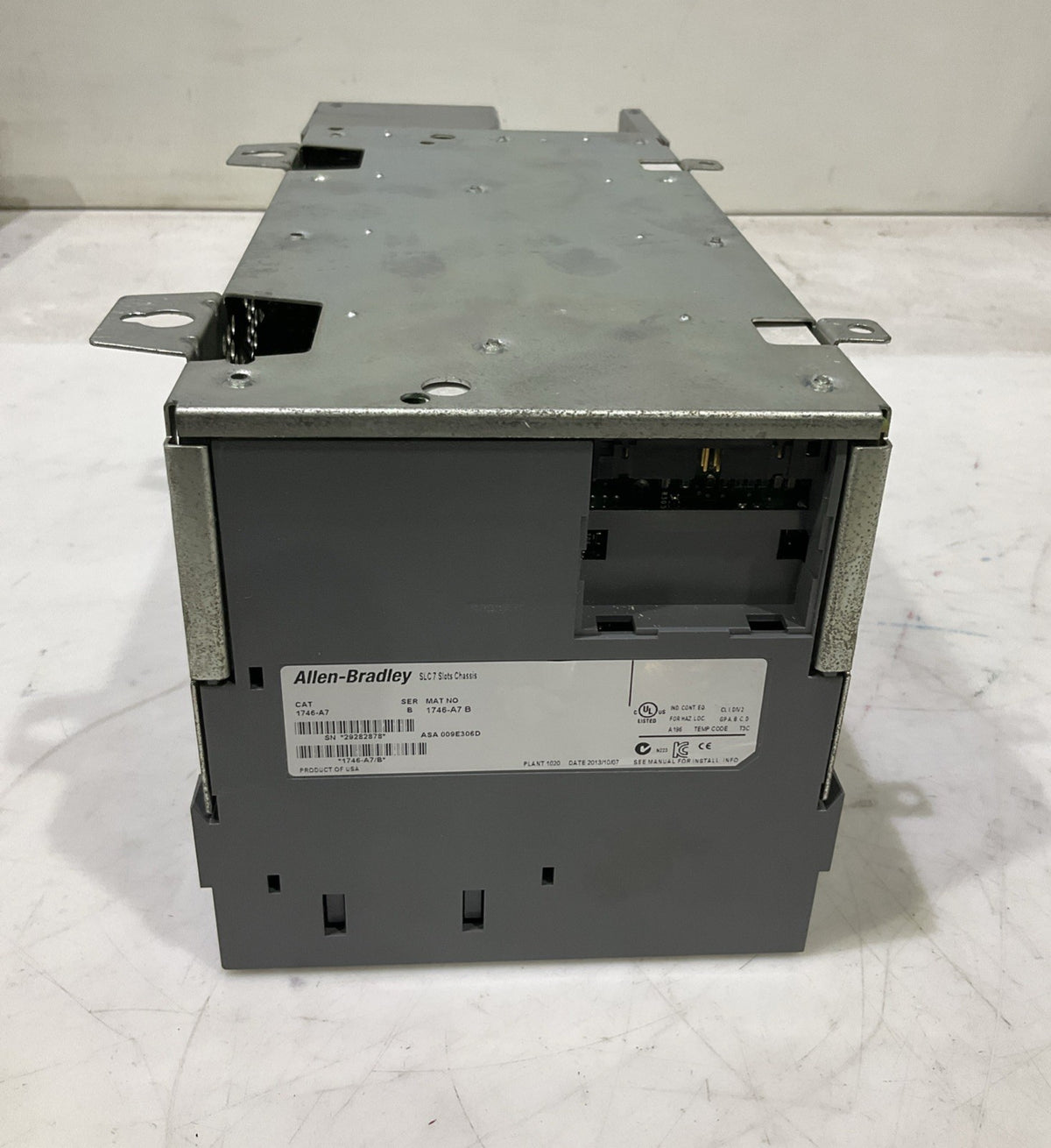 ALLEN-BRADLEY  1746-A7  SLC7 SLOTS CHASSIS  SLC5/03 CPU  IN /OUTPUT MODEDULE B9S