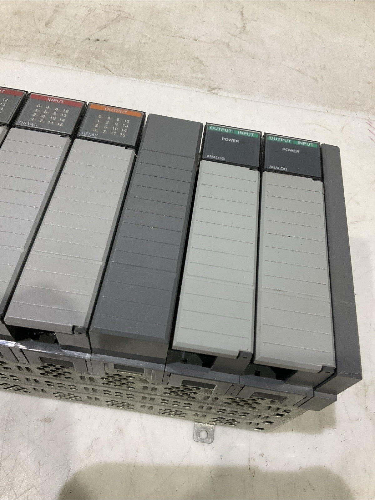 ALLEN-BRADLEY  1746-A7  SLC7 SLOTS CHASSIS  SLC5/03 CPU  IN /OUTPUT MODEDULE B9S