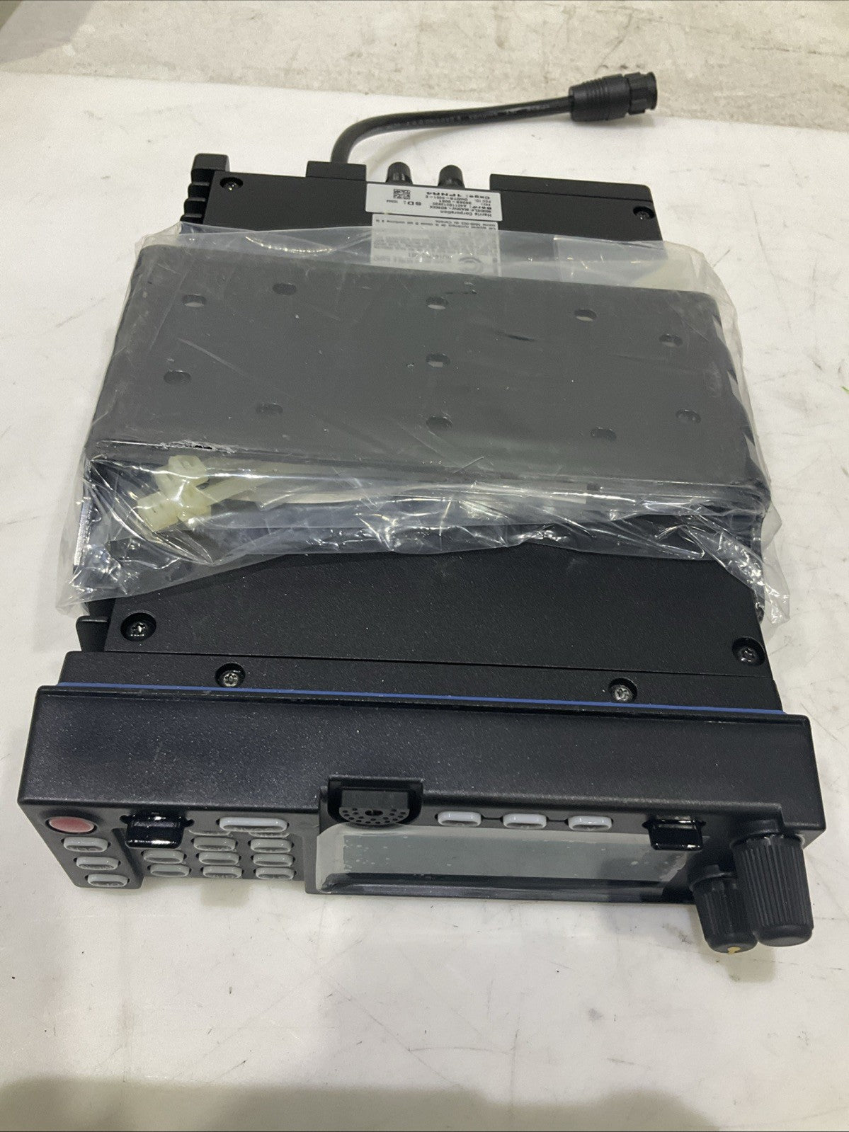 HARRIS M7300  MOBILE RADIO  VHF / 700-800MHZ FRONT AND  REMOTE MOUNT RADIO  B9S