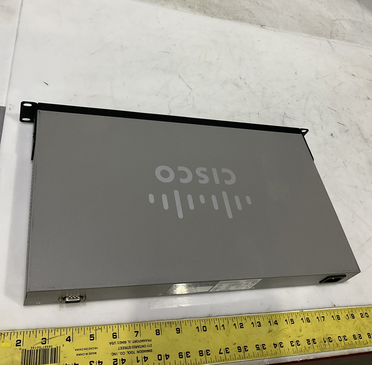 CISCO  SG500-28   28-PORT GIGABIT  STACKABLE MANAGED  SWITCH  B9S