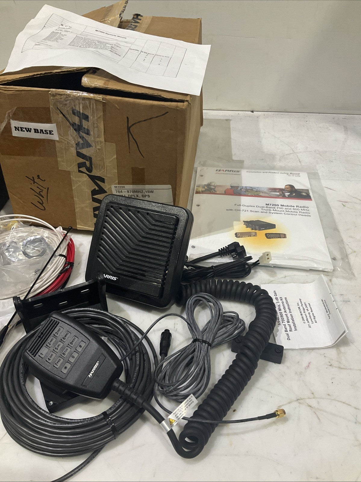 MACOM  M7200 REMOTE MOUNT FULL-DUPLEX RADIO W/GPS  700/800 MHZ  B9S