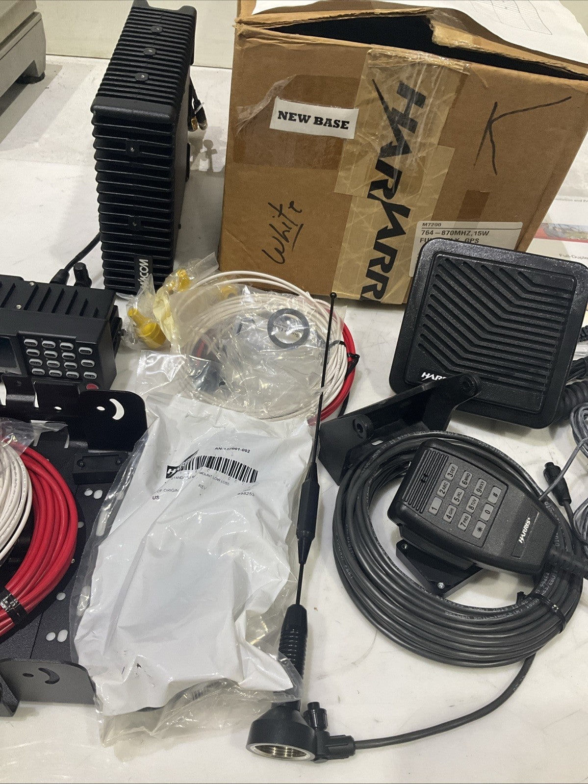 MACOM  M7200 REMOTE MOUNT FULL-DUPLEX RADIO W/GPS  700/800 MHZ  B9S