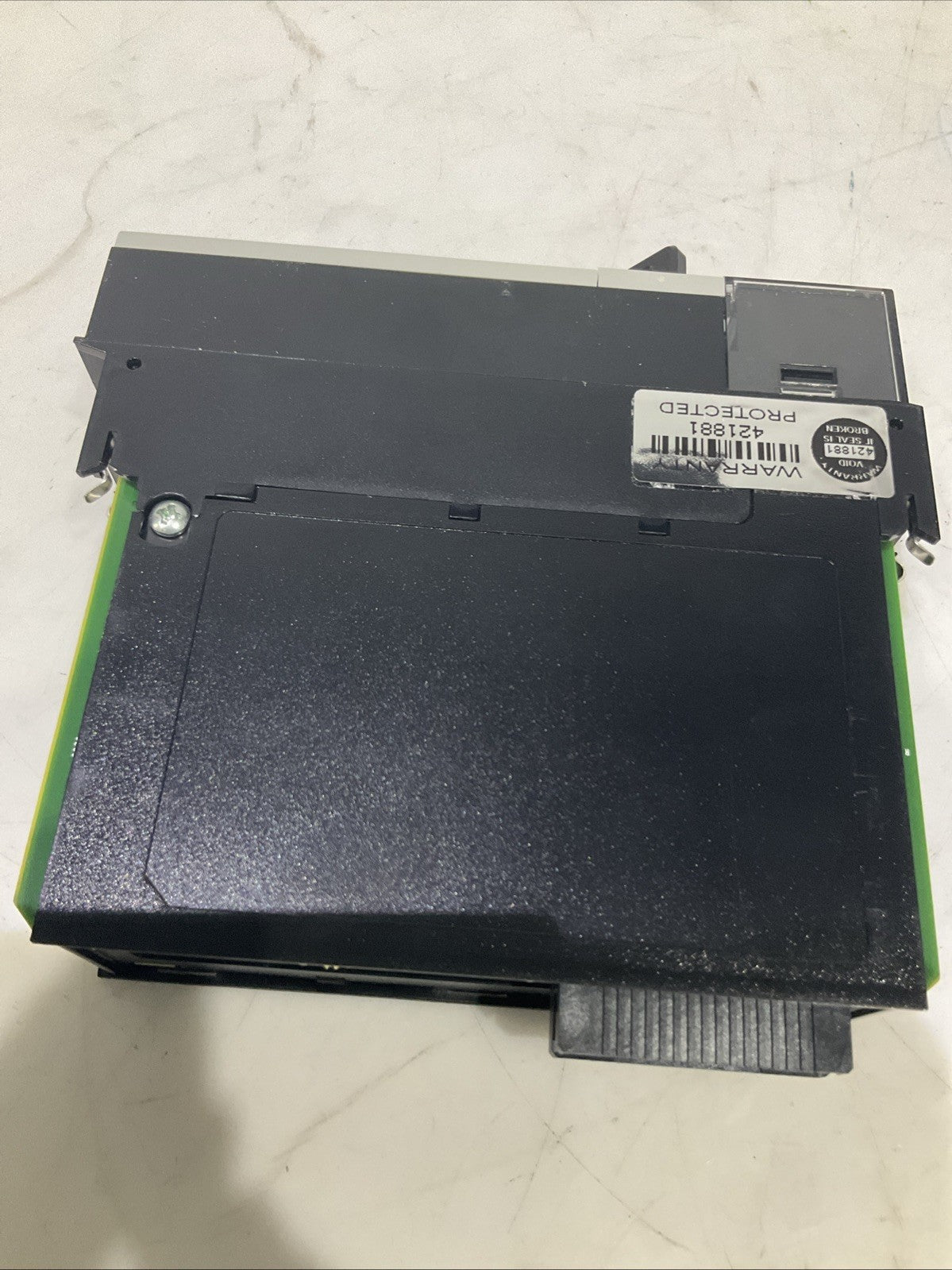 ALLEN-BRADLEY   1756-L61 CONTROLLER LOGIX 2MB MEMORY  CONTROLLER  B9S