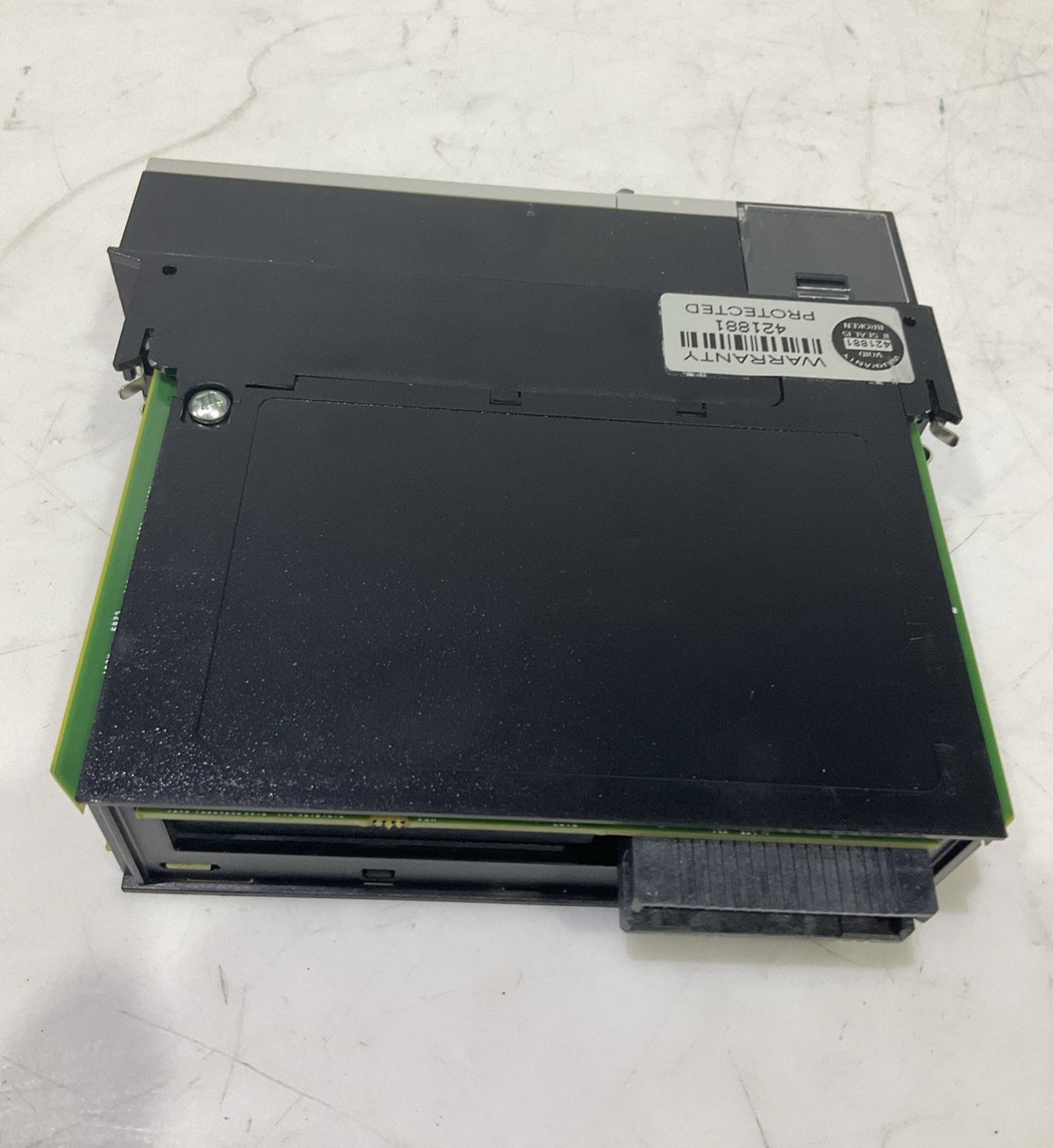 ALLEN-BRADLEY   1756-L61 CONTROLLER LOGIX 2MB MEMORY  CONTROLLER  B9S