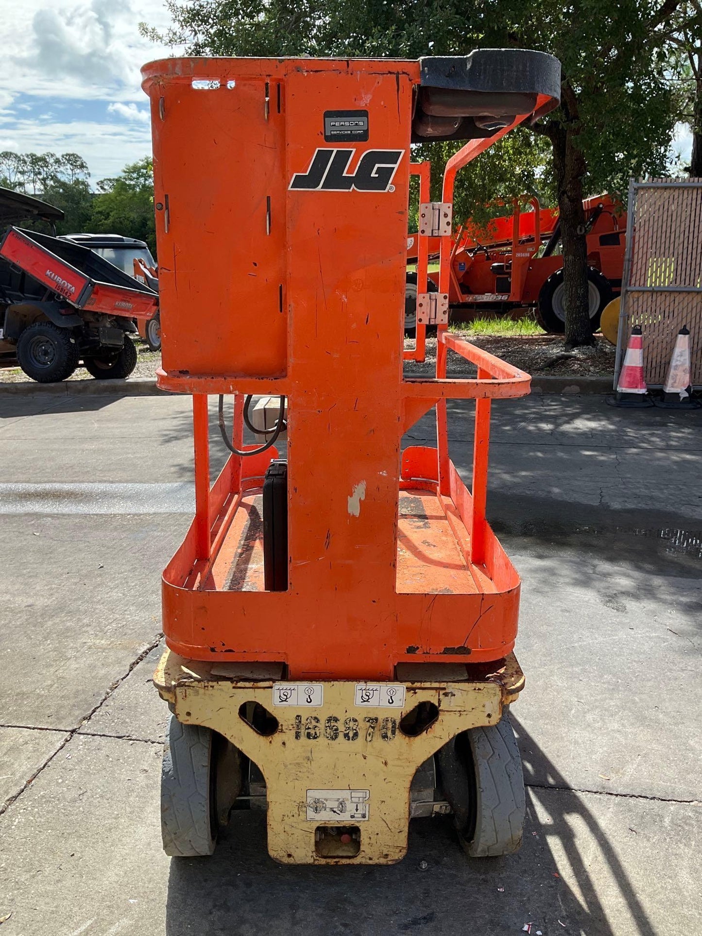 JLG MANLIFT MODEL 1230ES