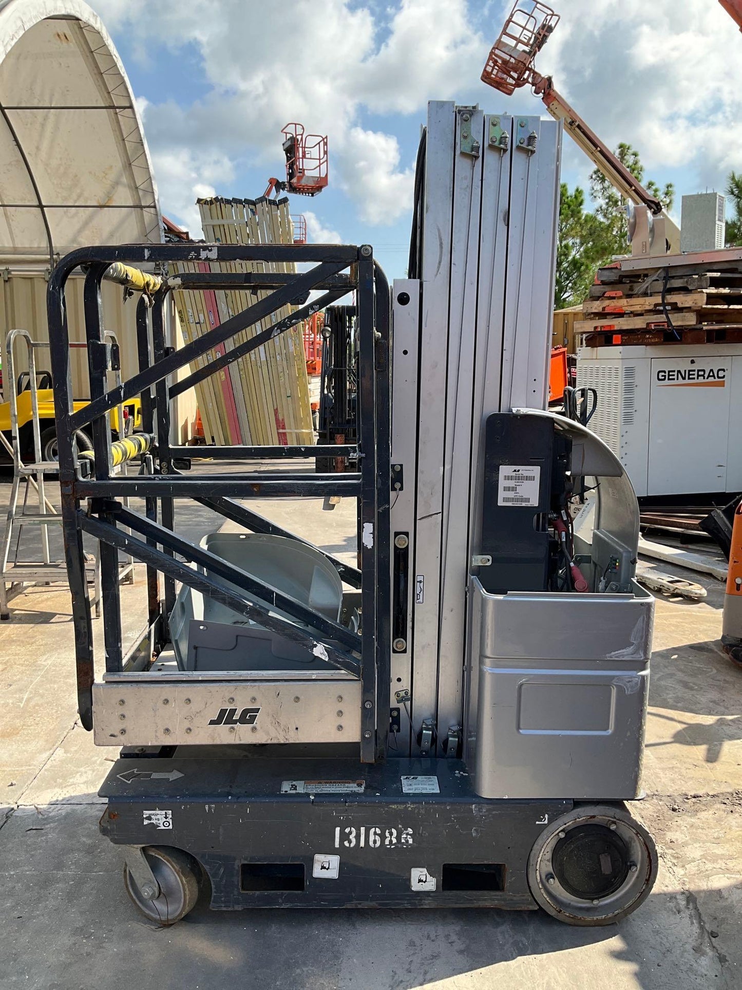 JLG MANLIFT MODEL 20MVL