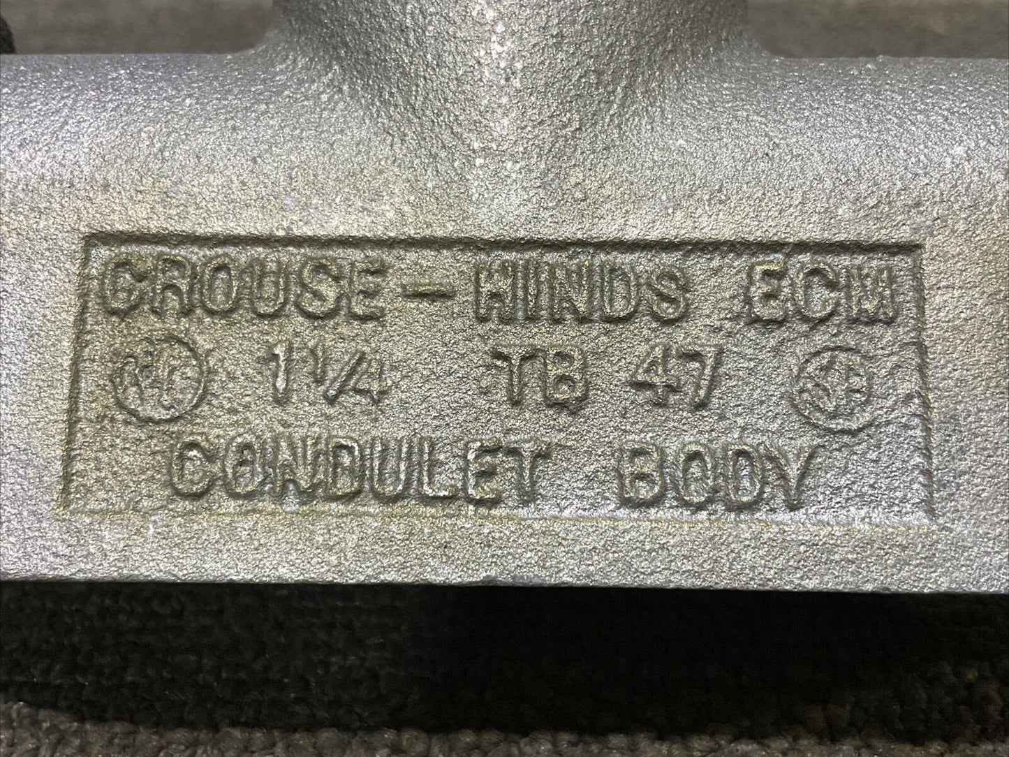 EATON CROUSE-HINDS TB47 CONDULET BODY 1 1/4” 678