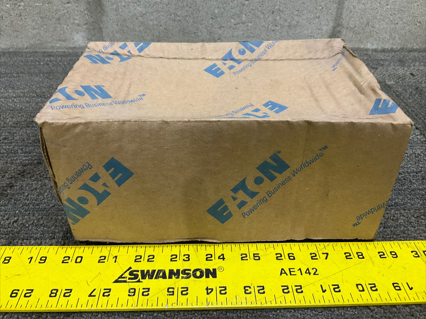 EATON CROUSE-HINDS TB47 CONDULET BODY 1 1/4” 678