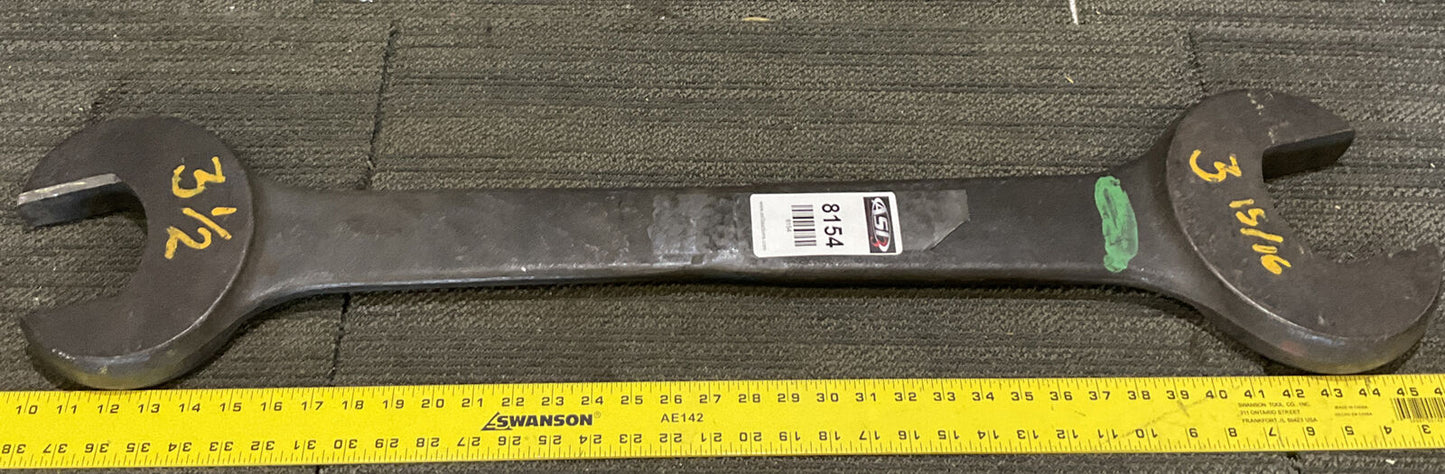VINTAGE HUGE WILLIAMS OPEN ENDED WRENCH 58 3 1/2" X 3-15/16