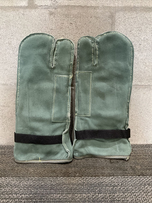 MAGID ONE FINGER WELDING MITT W/ CARBO FLEX LINING PAIR 222 6820DPTSV
